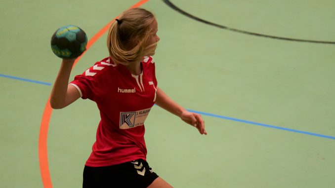 P1002074